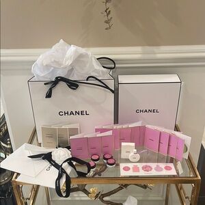 CHANEL Luxury Beauty Gift Set